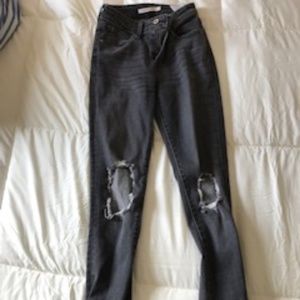 Black washed/gray Levi's straight/skinny jeans